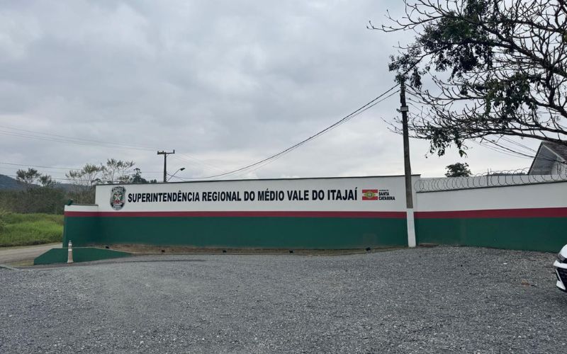 42 detentos não retornam após saída temporária em Santa Catarina