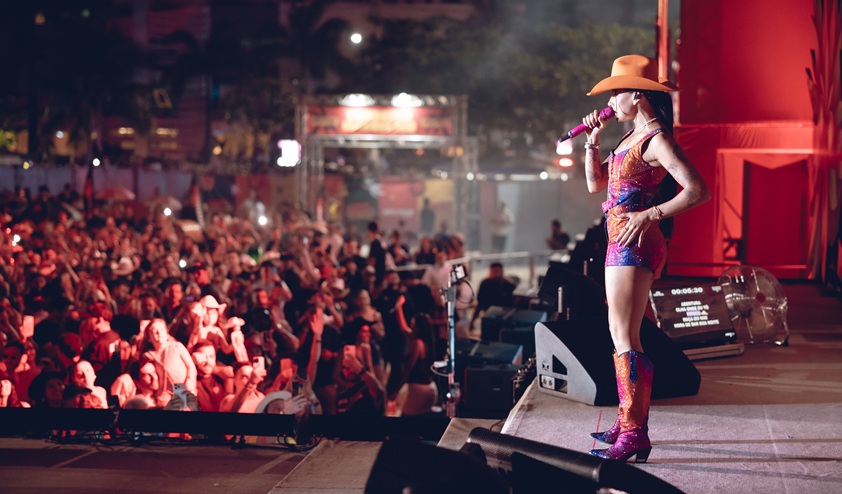 Agroplay reúne 350 mil e “transforma” Carnaval de BC em “rodeio”