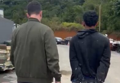 DIC prende em Blumenau foragidos condenados por tráfico de drogas e estupro de vulnerável
