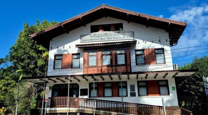 Biblioteca Fritz Müller ganha apoio federal para projeto itinerante