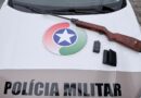 Homem é preso por violência doméstica e posse ilegal de arma em Brusque; outro é detido por dívida de pensão
