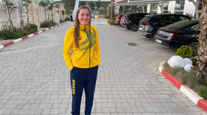 Treinadora de Blumenau é convocada para competição internacional de atletismo paralímpico no Uzbequistão