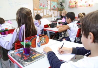 Recadastramento para vagas em escolas e CEIs municipais começa na próxima semana