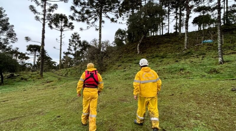 Buscas por helicóptero desaparecido são ampliadas na Serra de SC