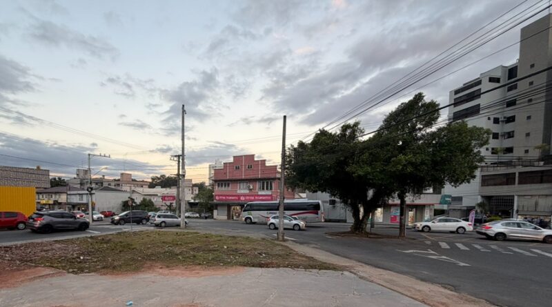 Egidio Ferrari autoriza obra de rotatória na Escola Agrícola